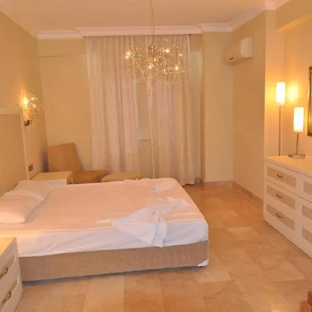 Gold City 1 Apartment *