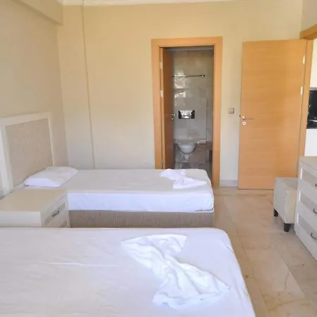 Gold City 1 Apartment *